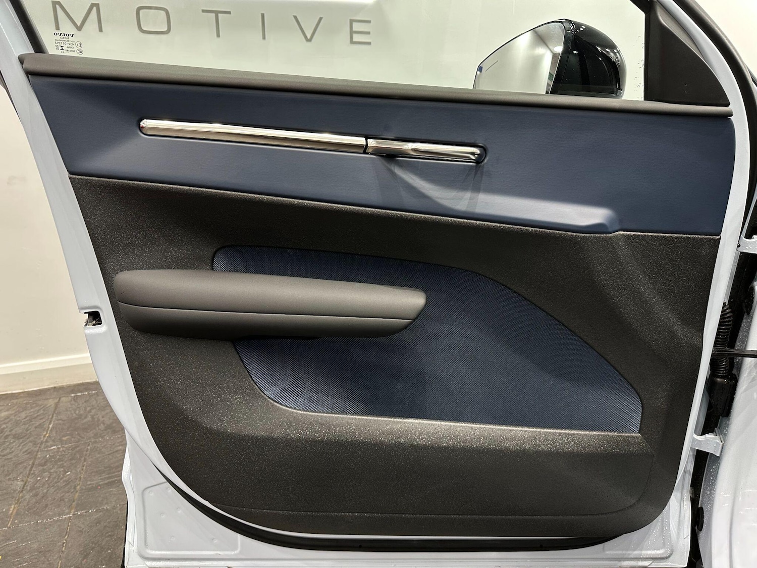 Used Volvo EX30 2024 for sale - 76715359: Photo 46