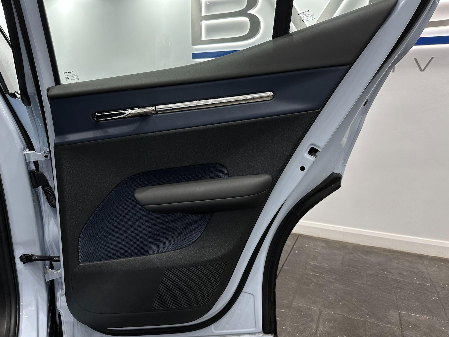 Used Volvo EX30 2024 for sale - 76715359: Photo 55