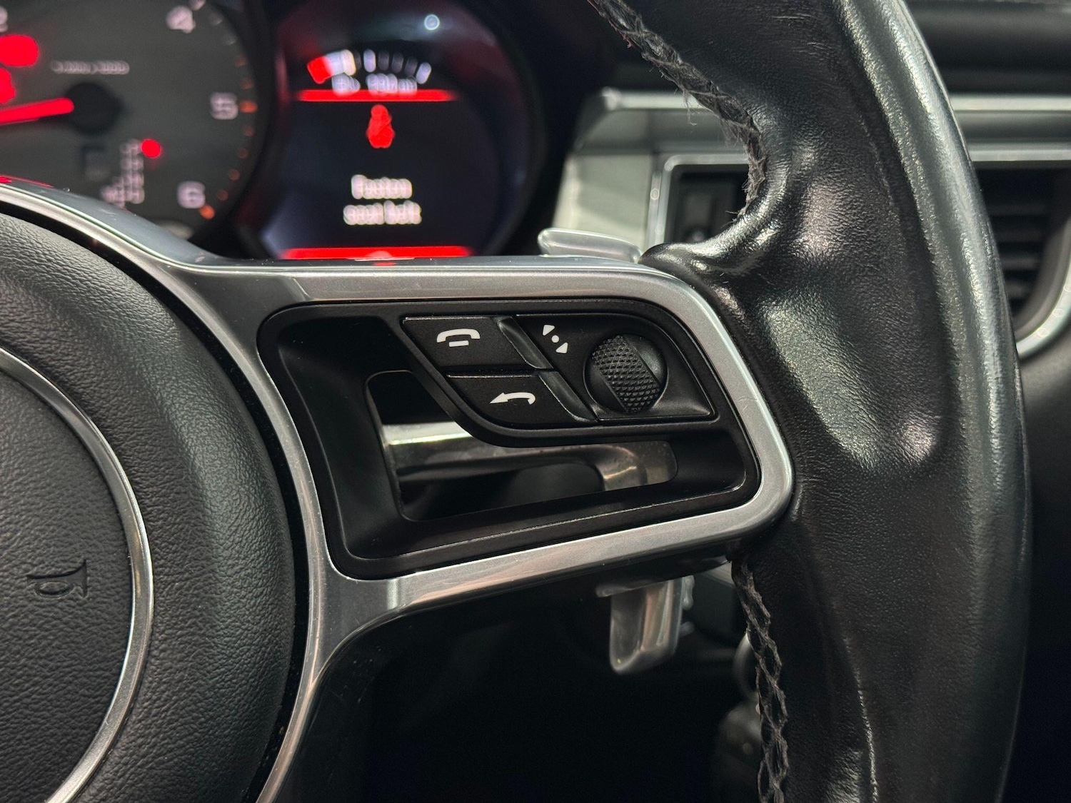 Used Porsche Macan 2017 for sale - 78062830: Photo 46