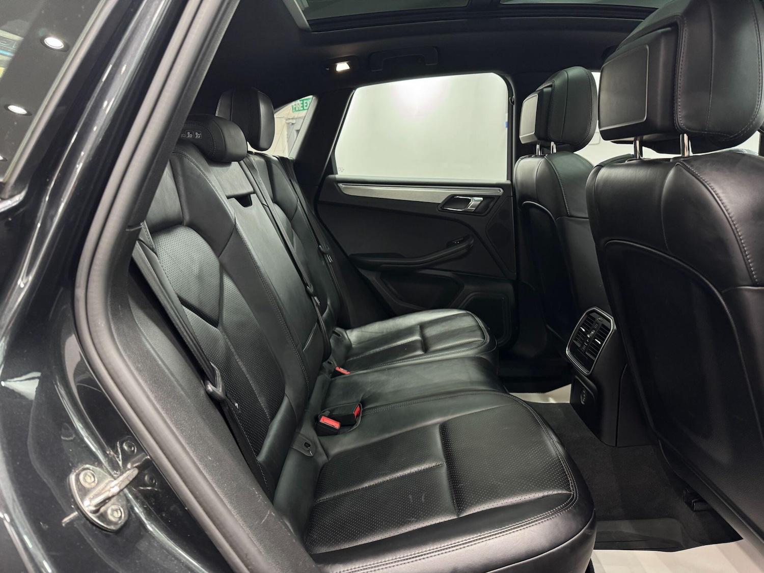 Used Porsche Macan 2017 for sale - 78062830: Photo 58