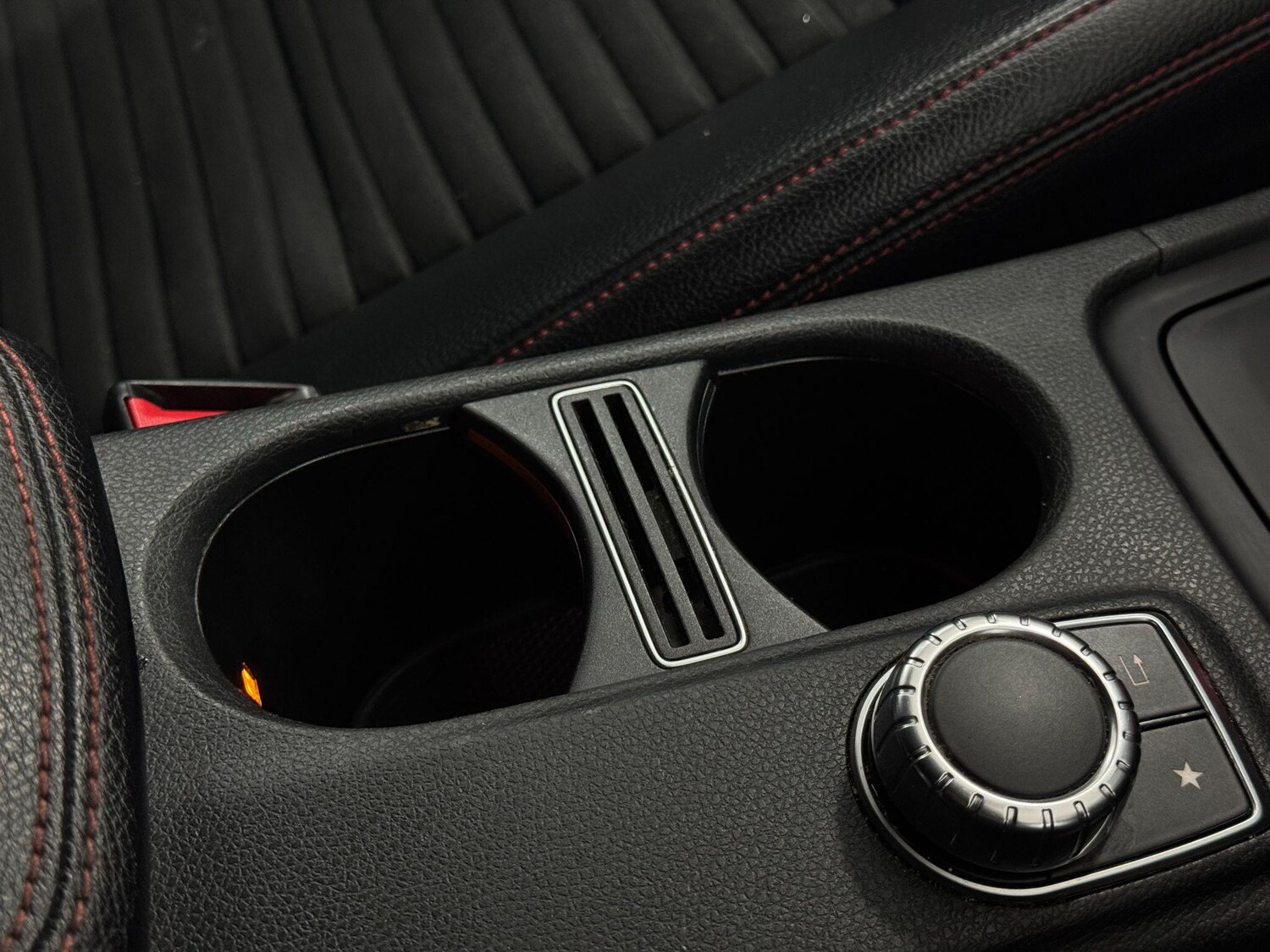 Used Mercedes-Benz CLA 2016 for sale - 77585921: Photo 37