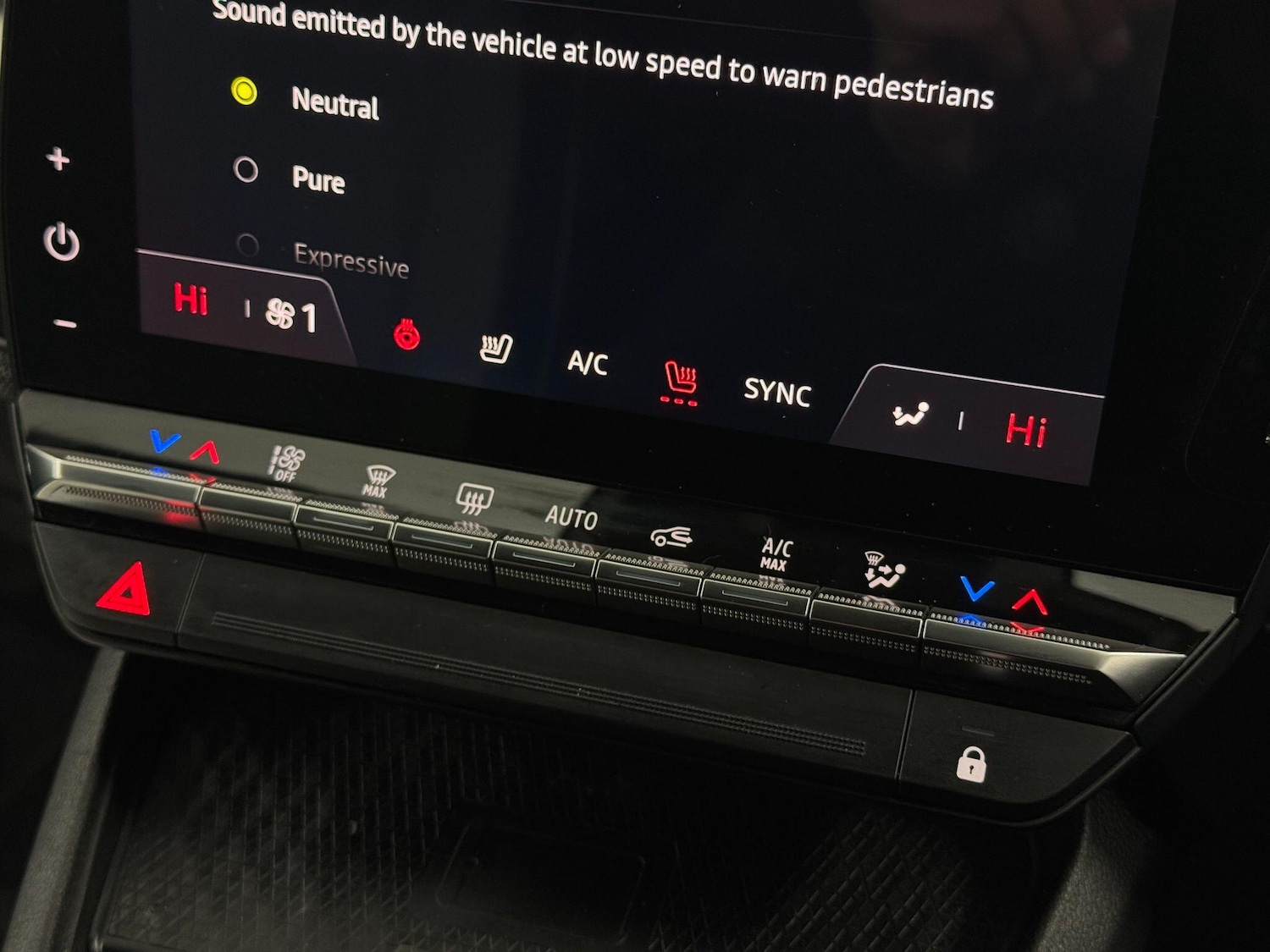 Used Renault Megane E Tech 2022 for sale - 77097554: Photo 41