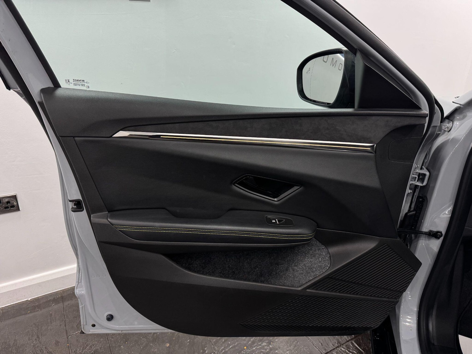 Used Renault Megane E Tech 2022 for sale - 77097554: Photo 55