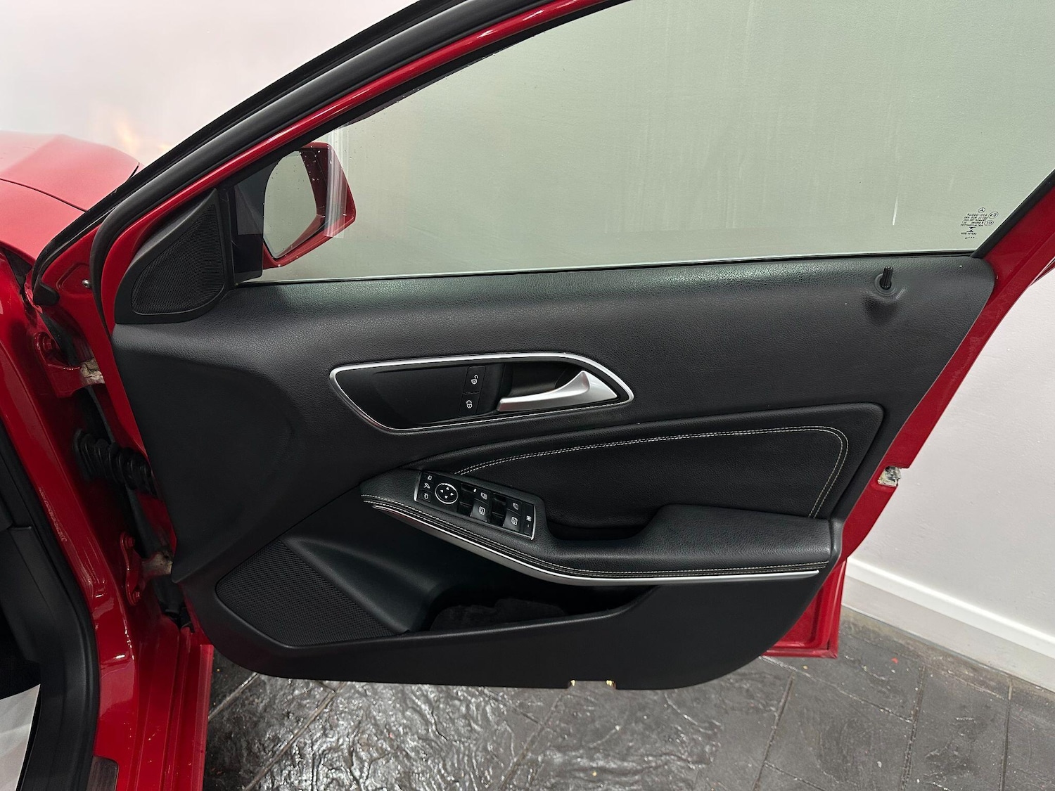 Used Mercedes-Benz A-Class 2015 for sale - 76348953: Photo 18