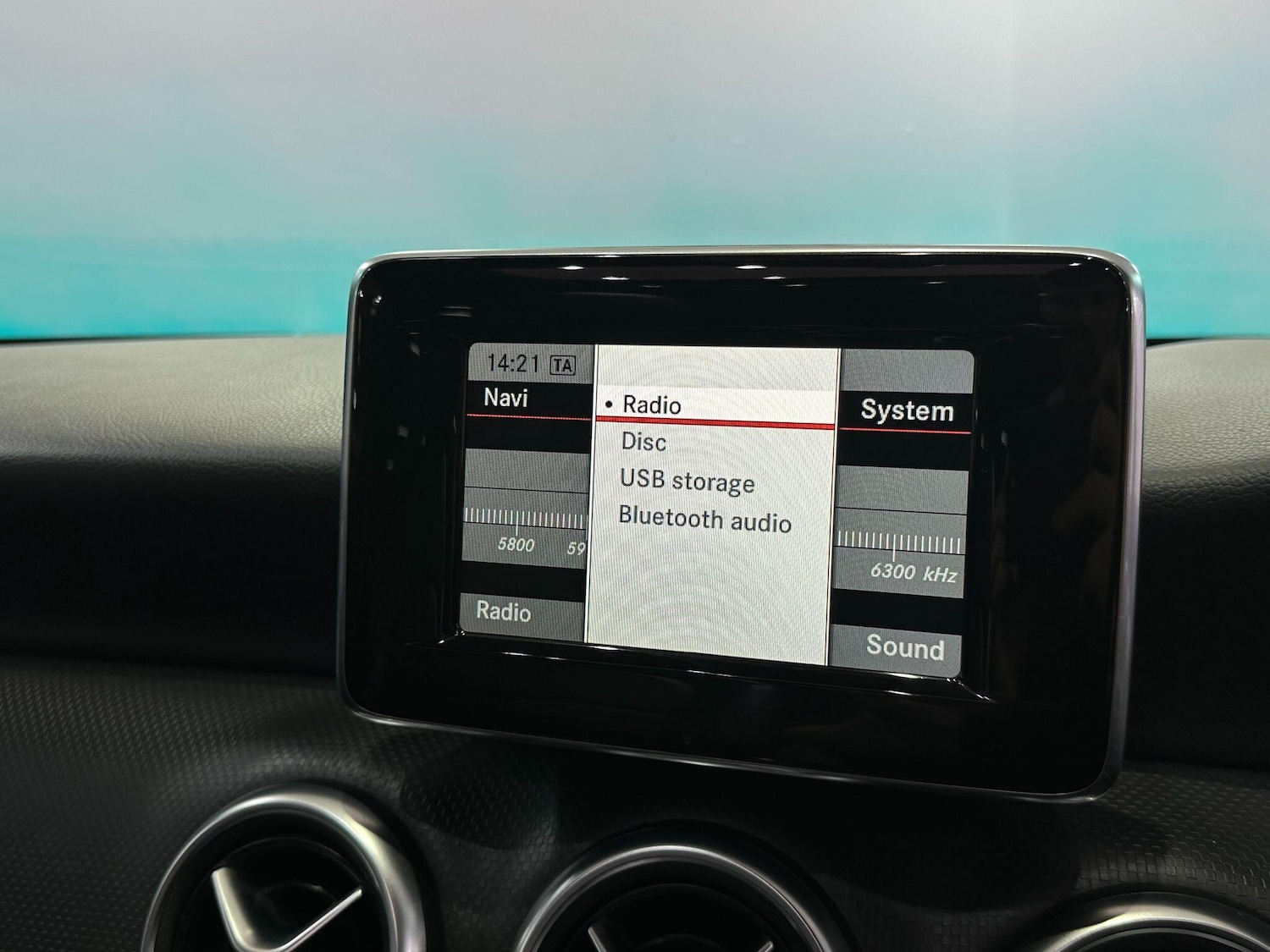 Used Mercedes-Benz A-Class 2015 for sale - 76348953: Photo 24
