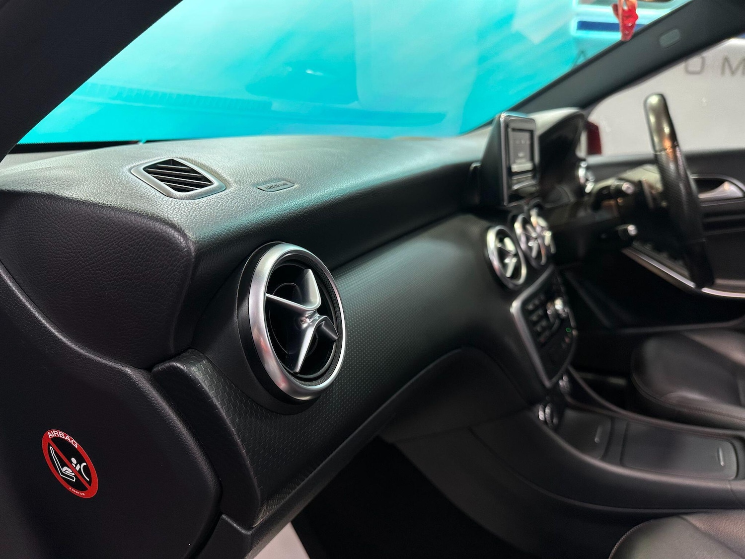 Used Mercedes-Benz A-Class 2015 for sale - 76348953: Photo 43