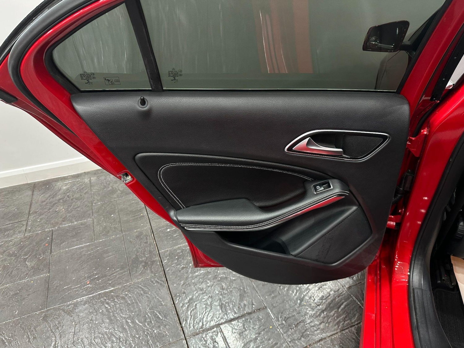 Used Mercedes-Benz A-Class 2015 for sale - 76348953: Photo 47