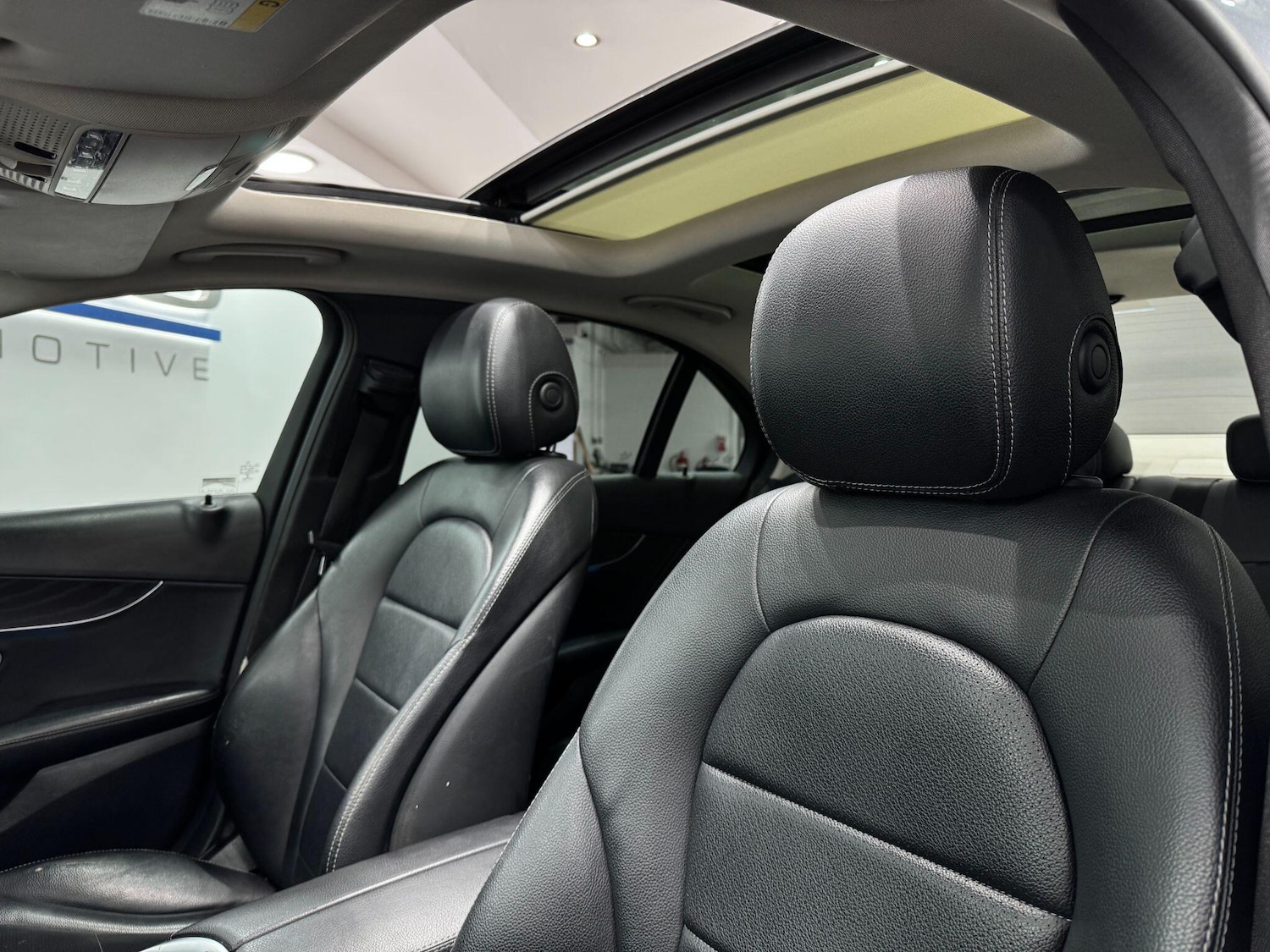 Used Mercedes-Benz C Class 2016 for sale - 77175693: Photo 44