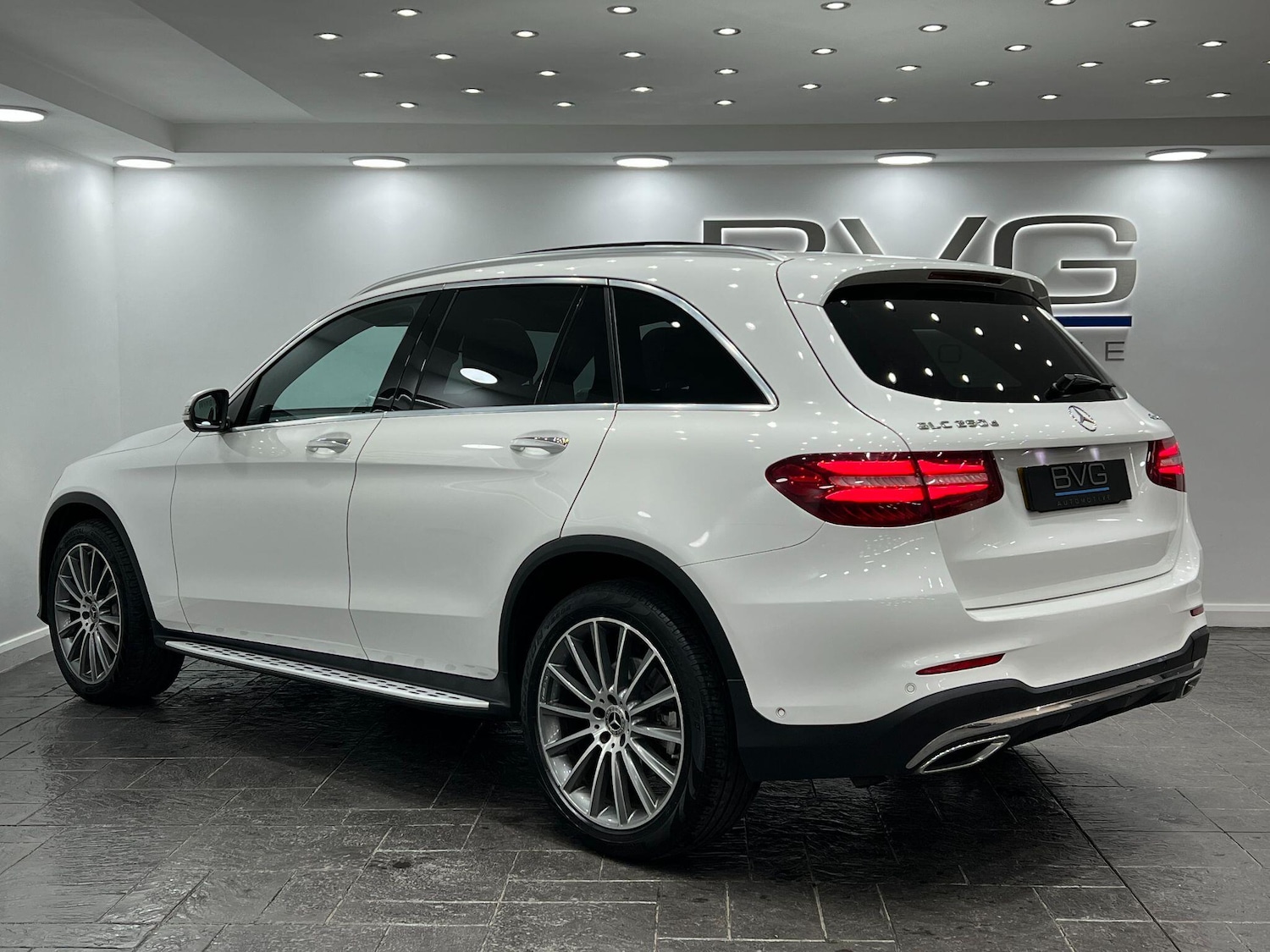 Used Mercedes-Benz GLC 2017 for sale - 76632668: Photo 10