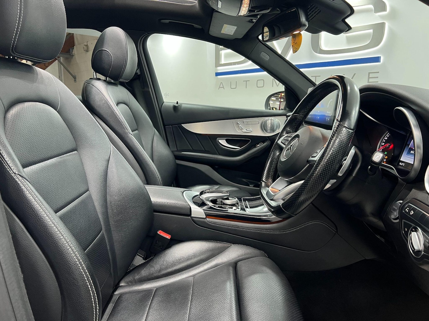 Used Mercedes-Benz GLC 2017 for sale - 76632668: Photo 28