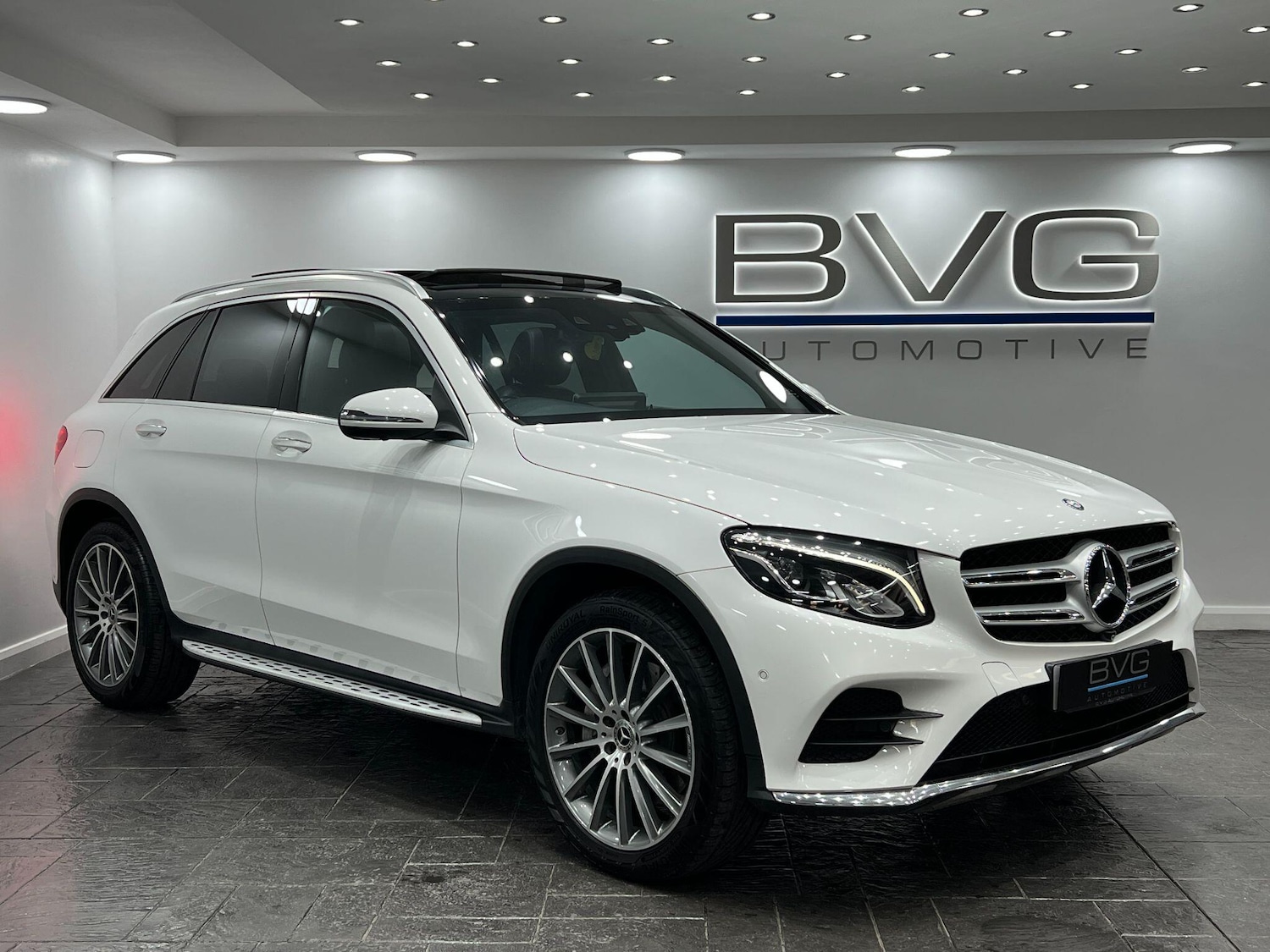 Used Mercedes-Benz GLC 2017 for sale - 76632668: Photo 4