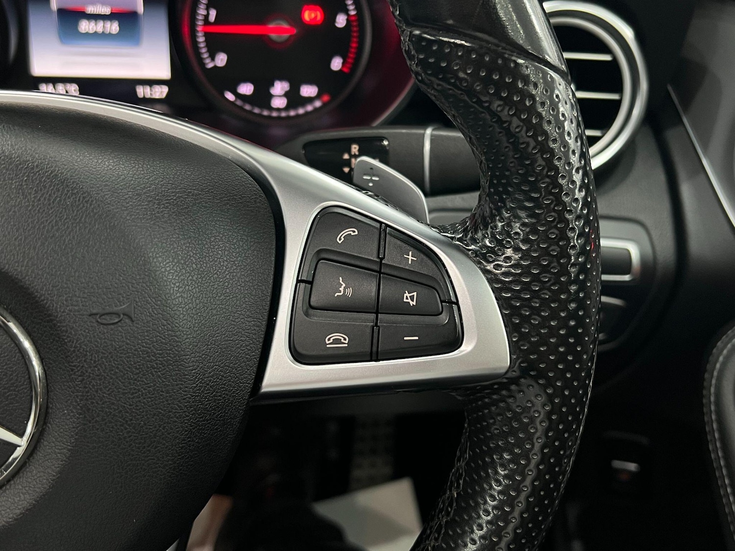 Used Mercedes-Benz GLC 2017 for sale - 76632668: Photo 58