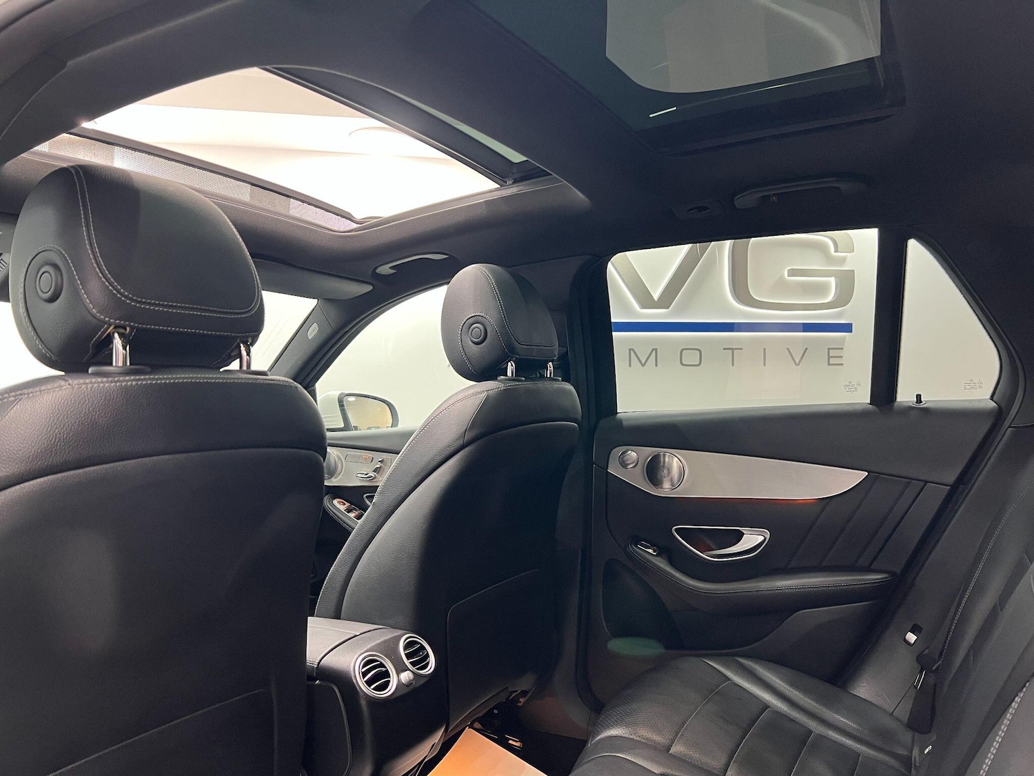 Used Mercedes-Benz GLC 2017 for sale - 76632668: Photo 67