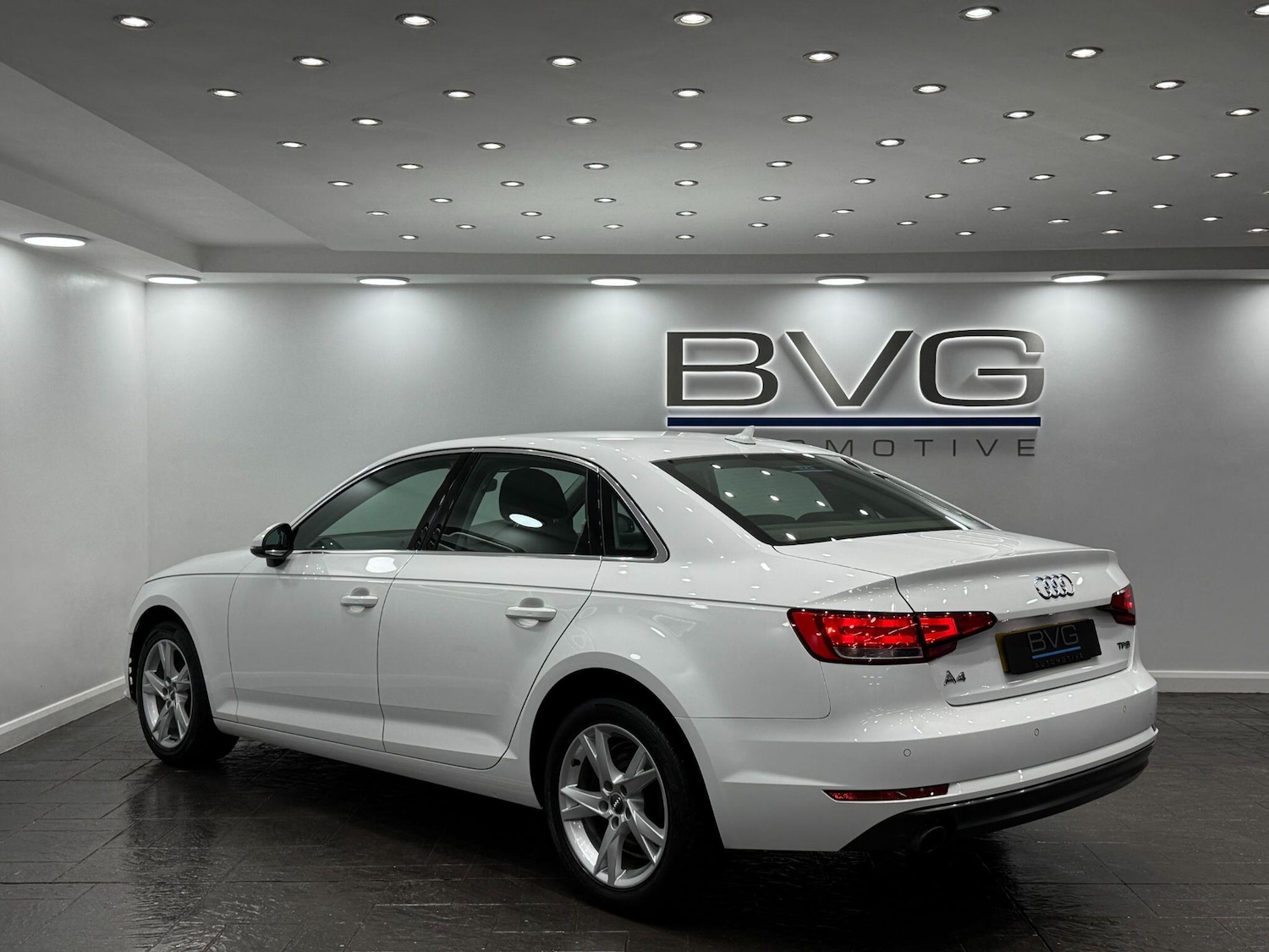 Used Audi A4 for sale - 77215456: Photo 11