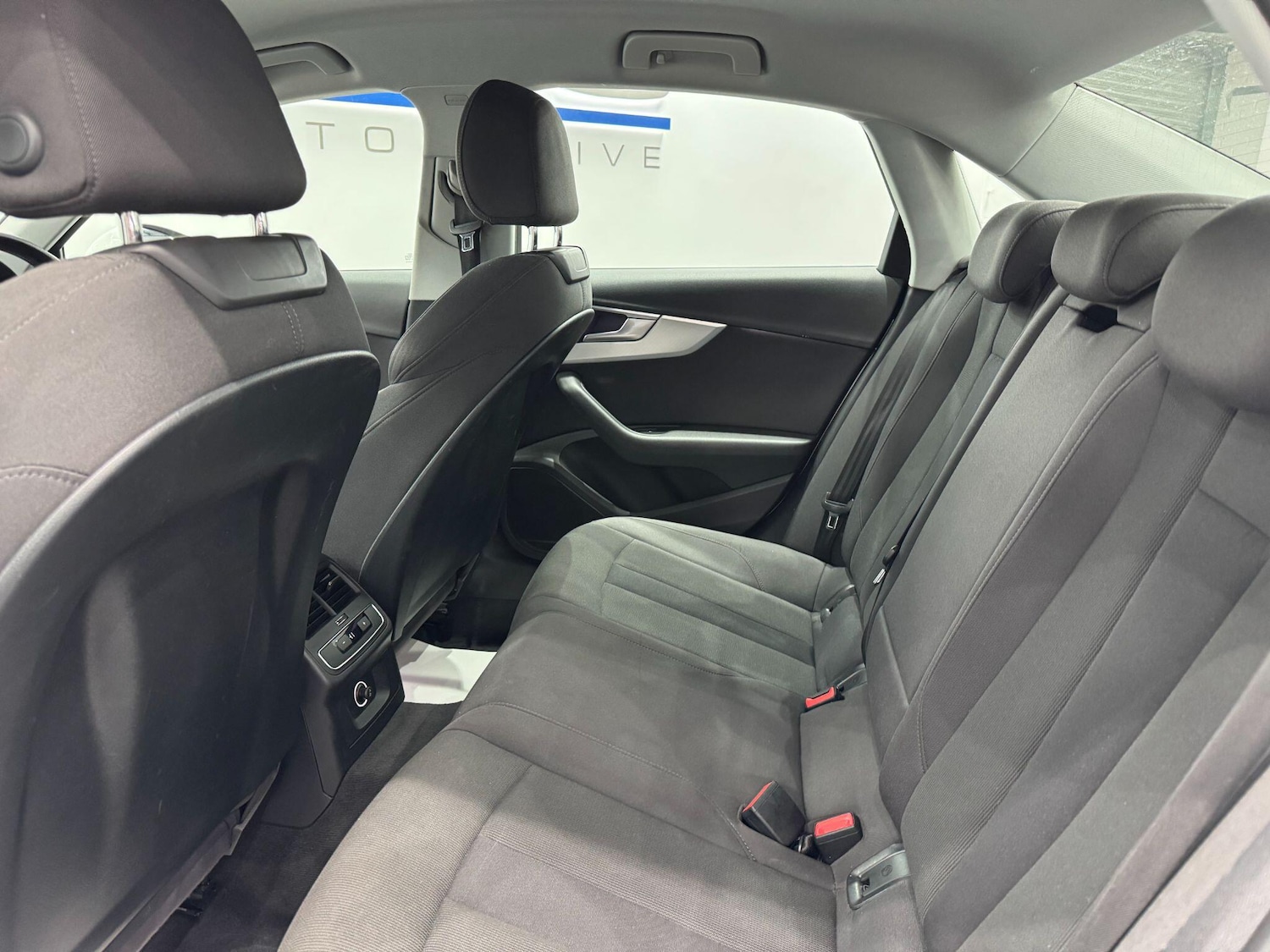 Used Audi A4 for sale - 77215456: Photo 54