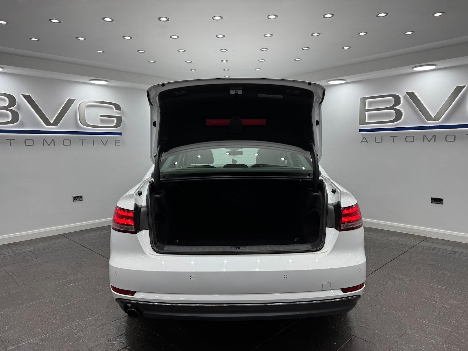 Used Audi A4 for sale - 77215456: Photo 61