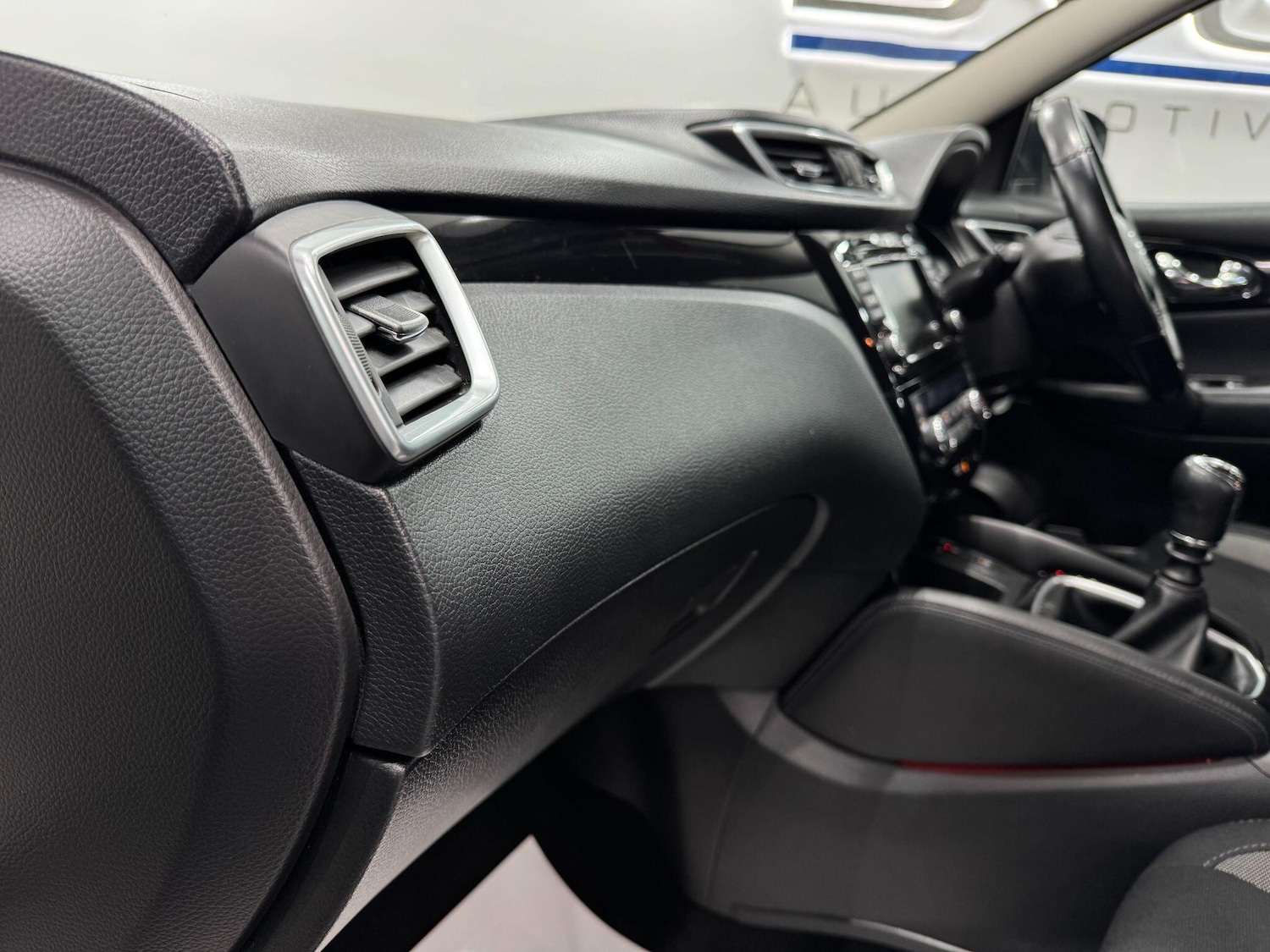 Used Nissan Qashqai 2018 for sale - 77143957: Photo 8