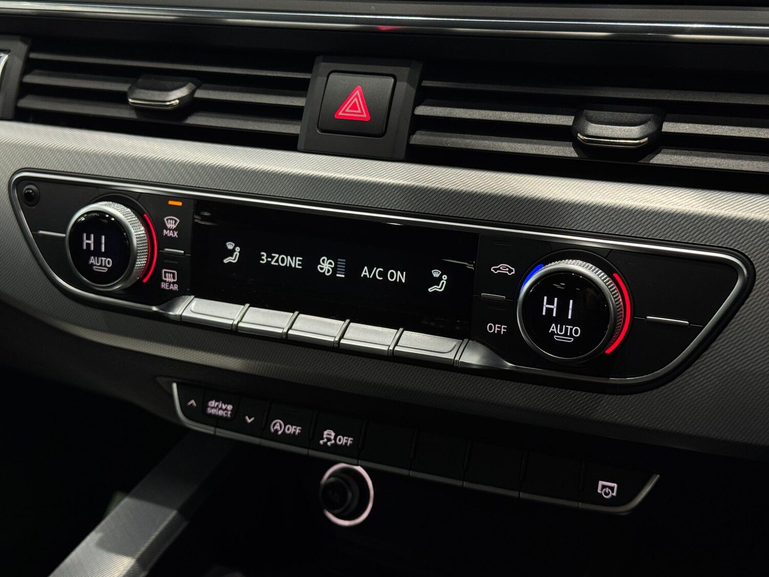 Used Audi A4 Avant 2016 for sale - 78062898: Photo 37