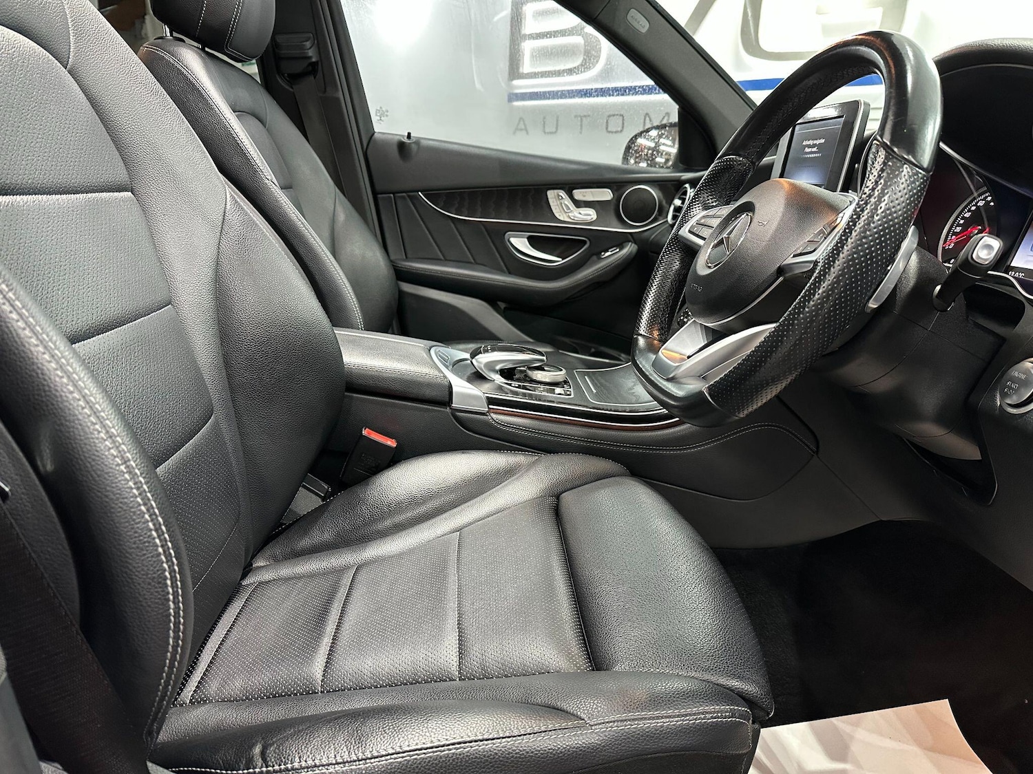 Used Mercedes-Benz GLC 2016 for sale - 76855897: Photo 27