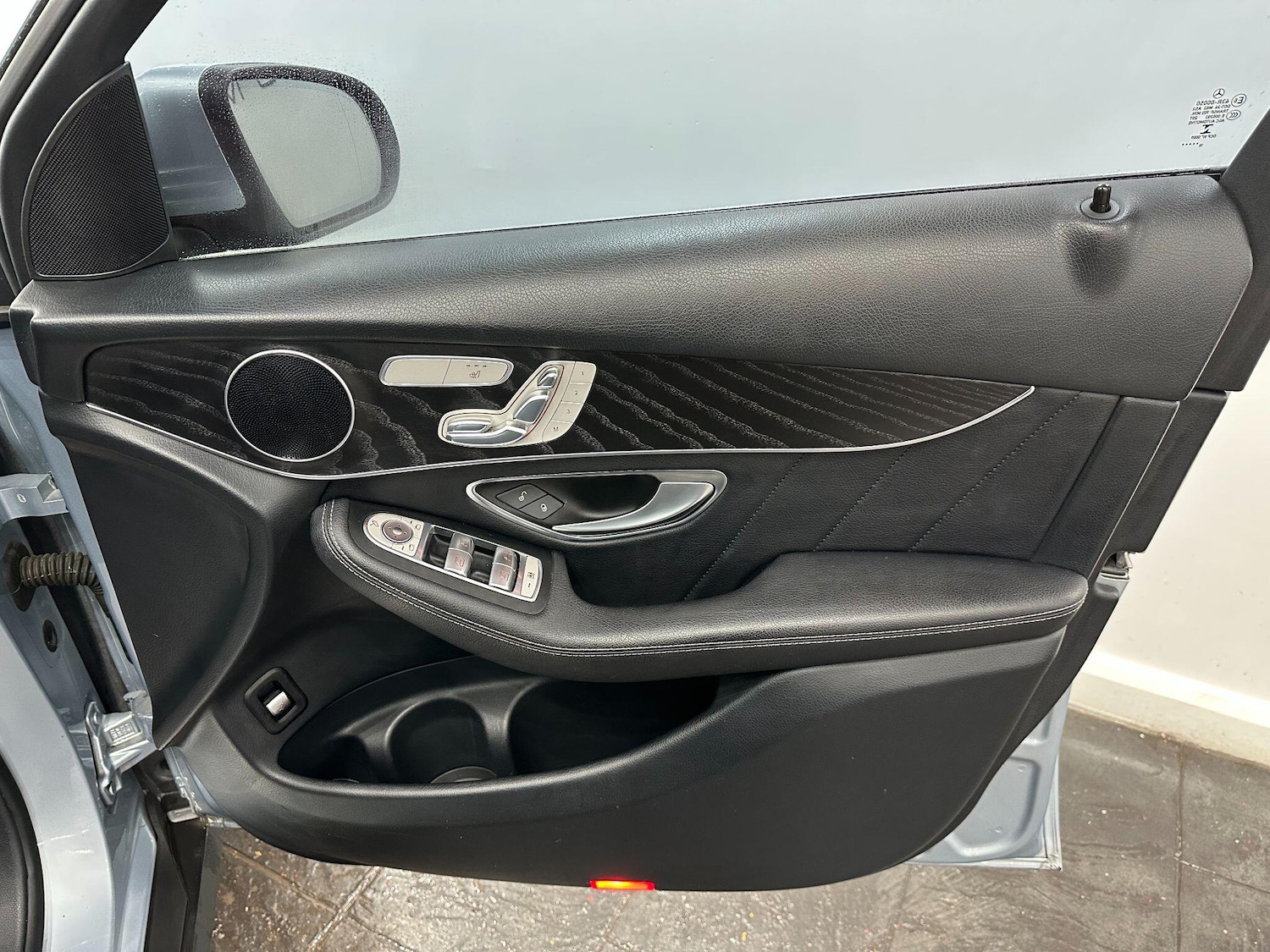 Used Mercedes-Benz GLC 2016 for sale - 76855897: Photo 29