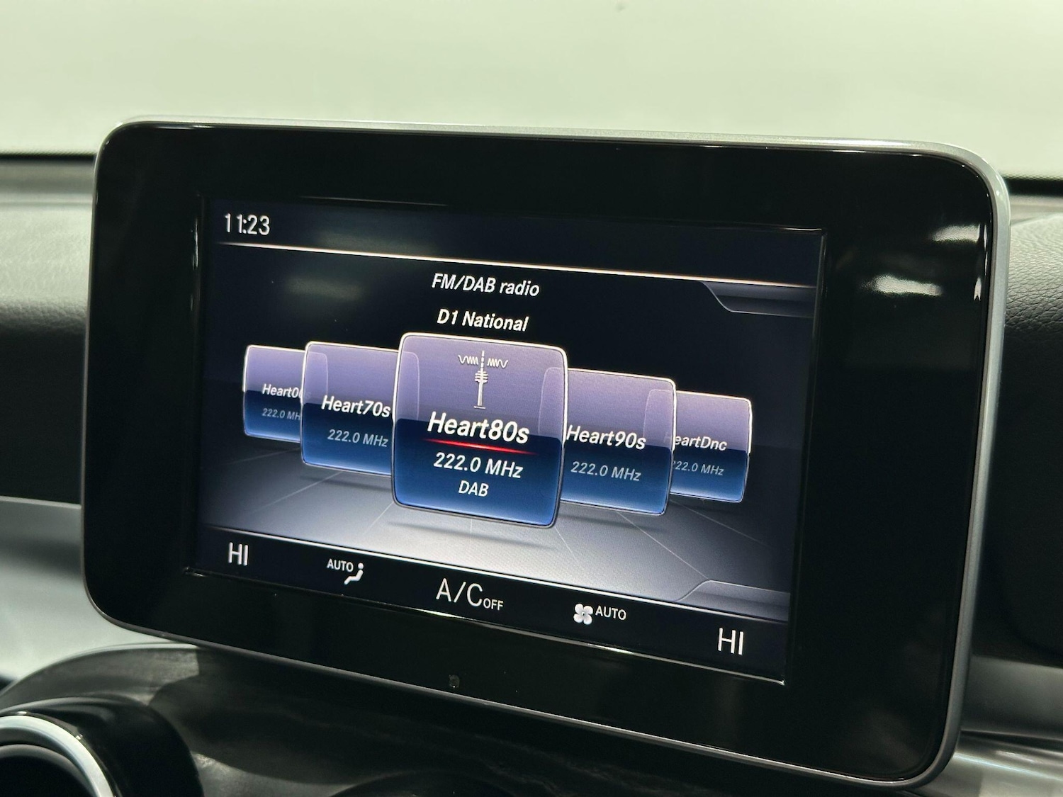 Used Mercedes-Benz GLC 2016 for sale - 76855897: Photo 38