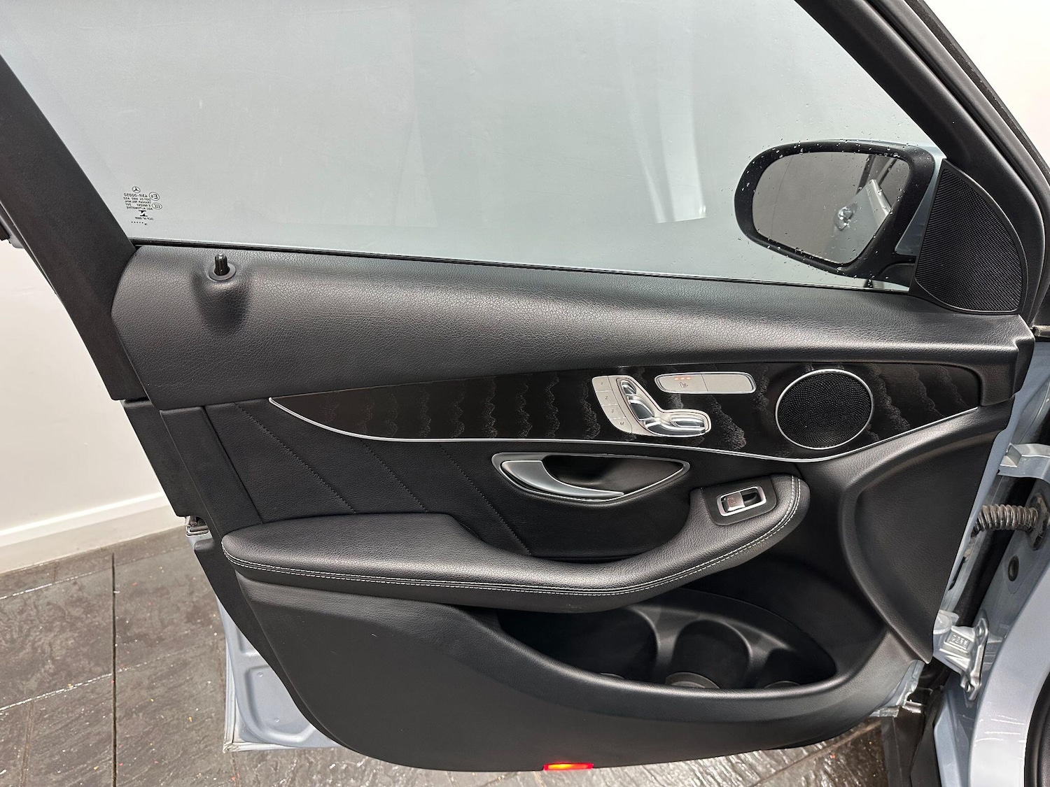 Used Mercedes-Benz GLC 2016 for sale - 76855897: Photo 51