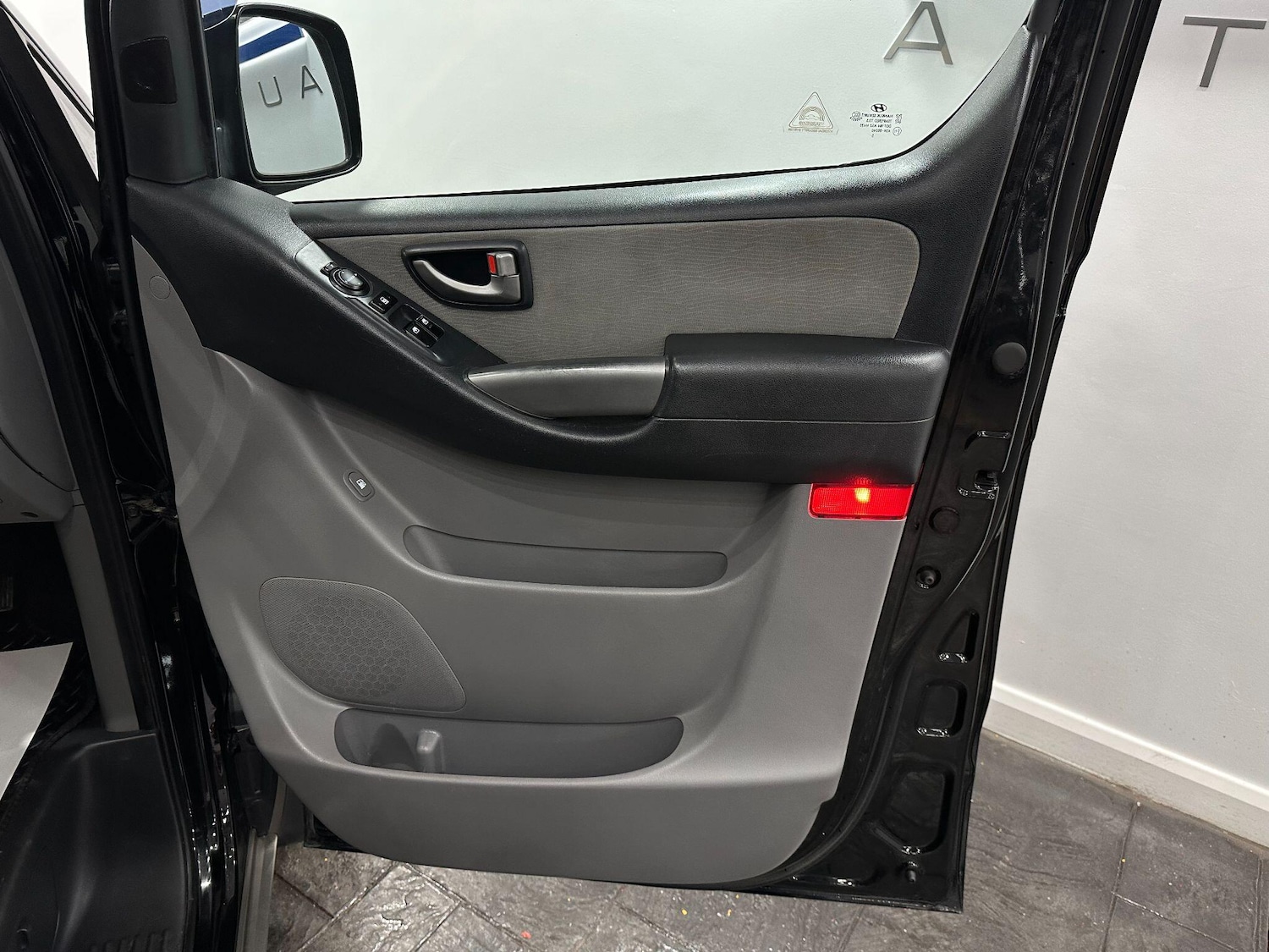 Used Hyundai i800 2016 for sale - 76671279: Photo 19