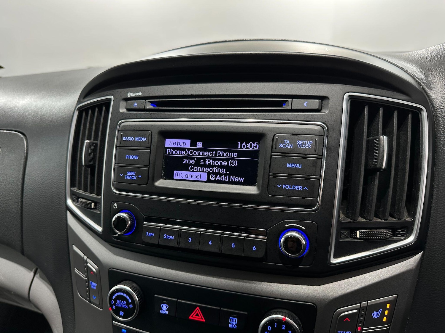 Used Hyundai i800 2016 for sale - 76671279: Photo 26