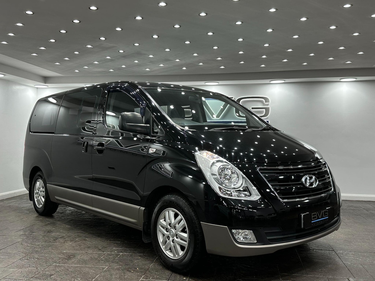 Used Hyundai i800 2016 for sale - 76671279: Photo 4