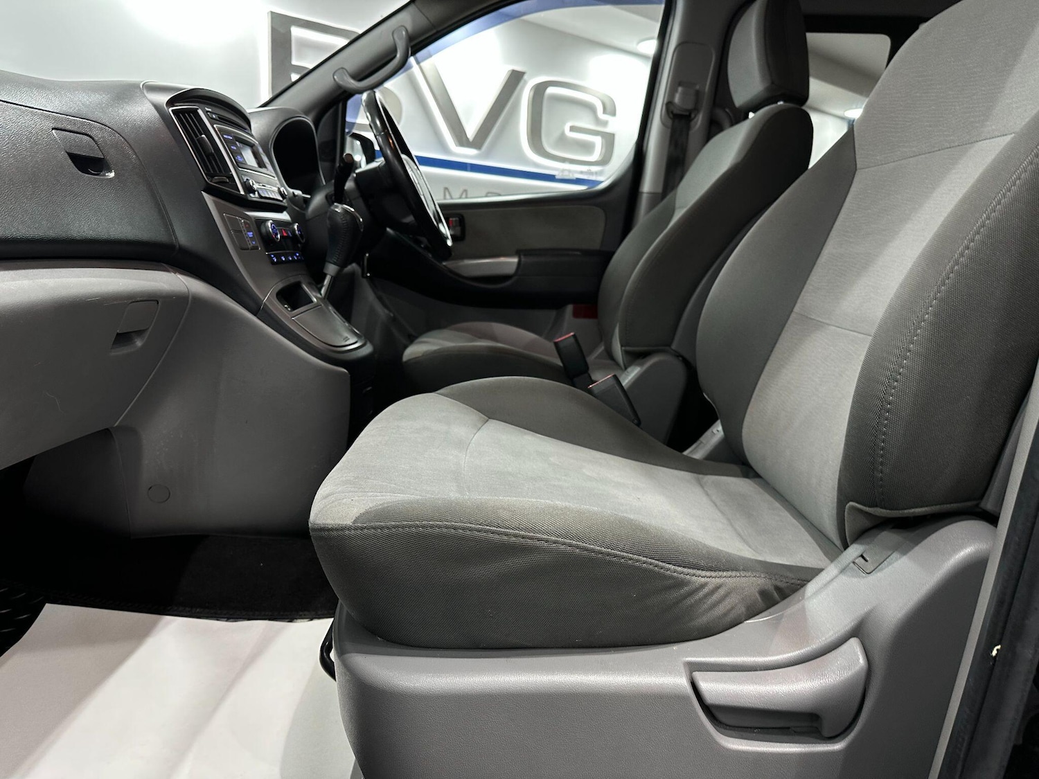 Used Hyundai i800 2016 for sale - 76671279: Photo 42