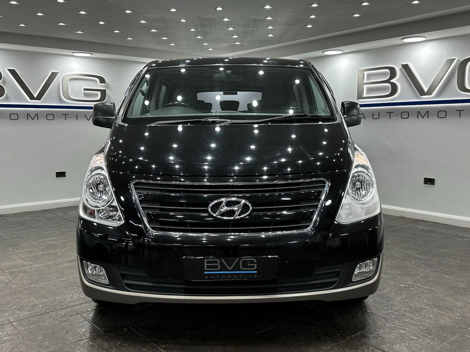 Used Hyundai i800 2016 for sale - 76671279: Photo 5