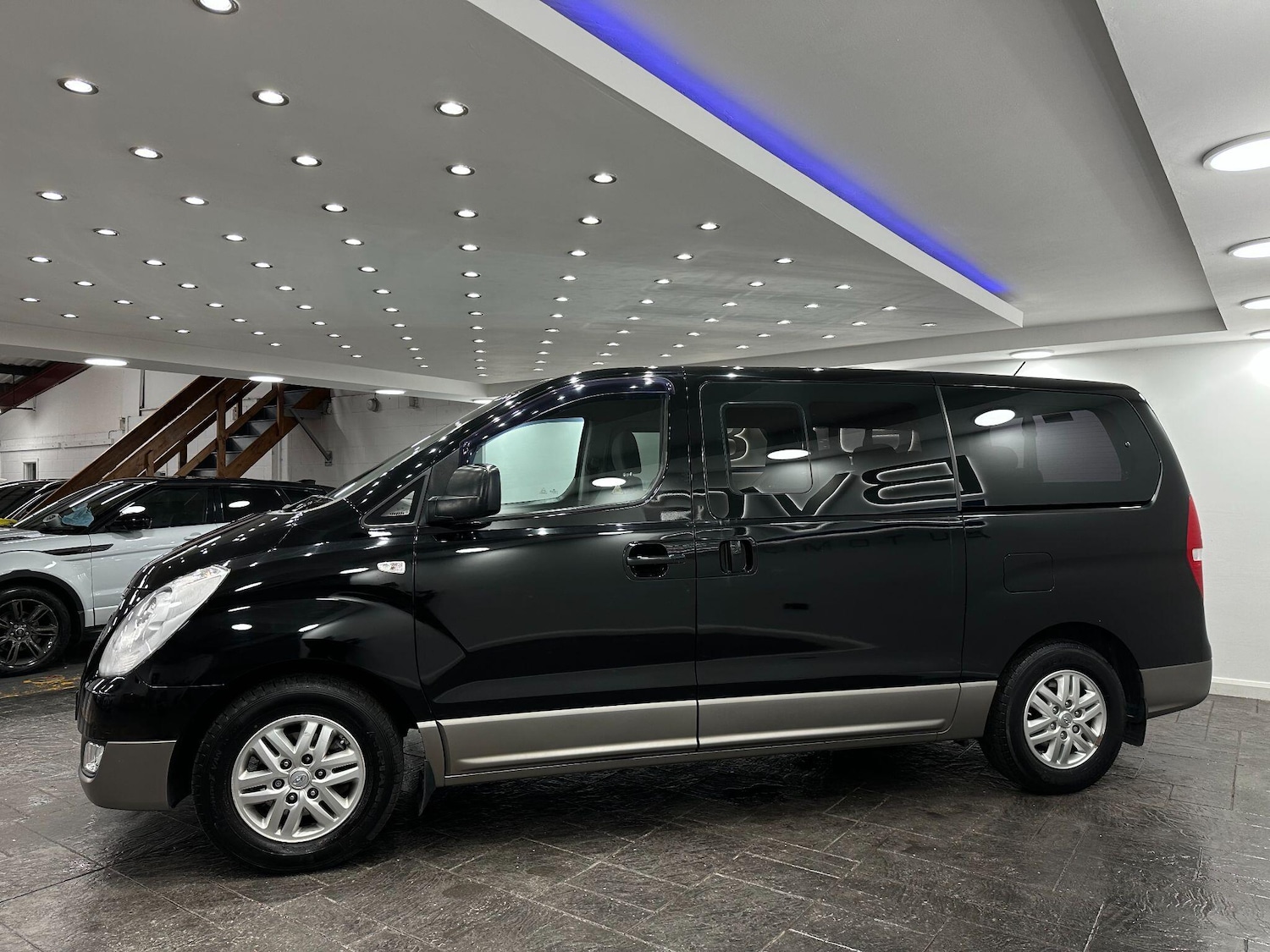 Used Hyundai i800 2016 for sale - 76671279: Photo 8