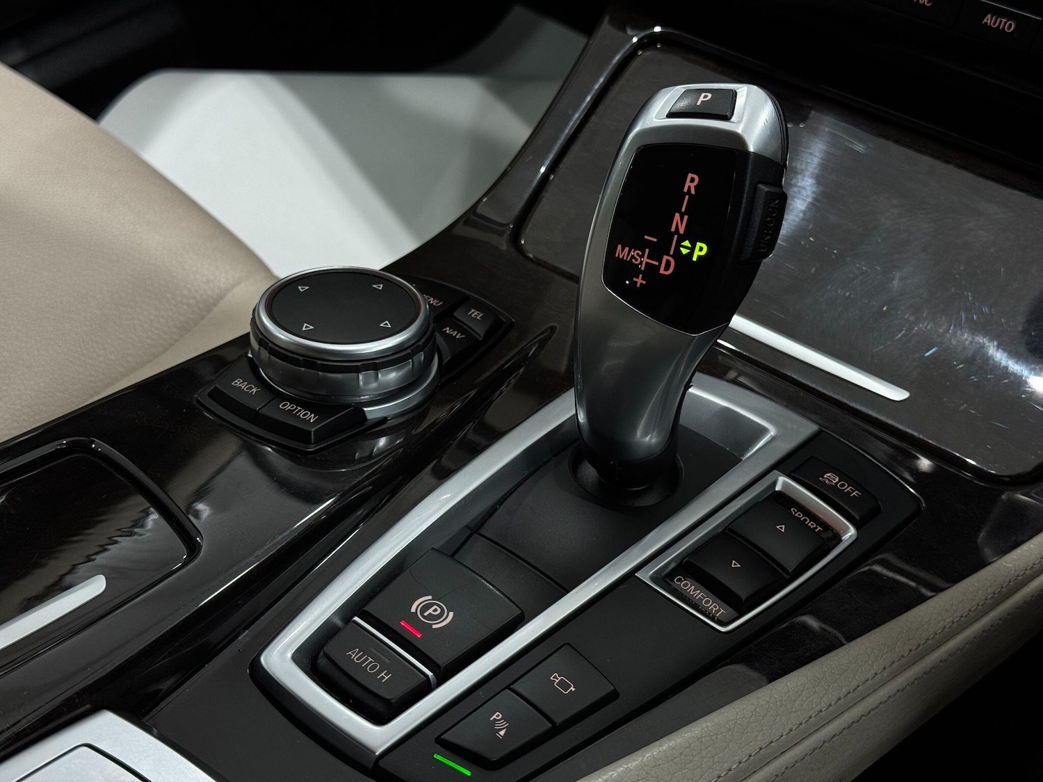 Used BMW 5 Series 2015 for sale - 78148181: Photo 42