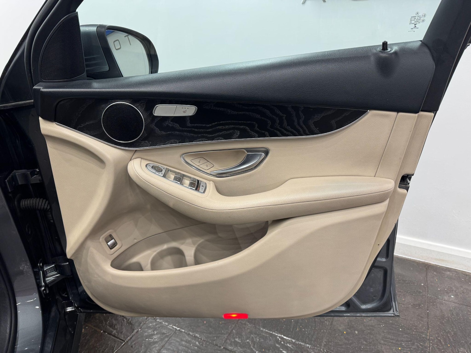 Used Mercedes-Benz GLC 2016 for sale - 77216126: Photo 26