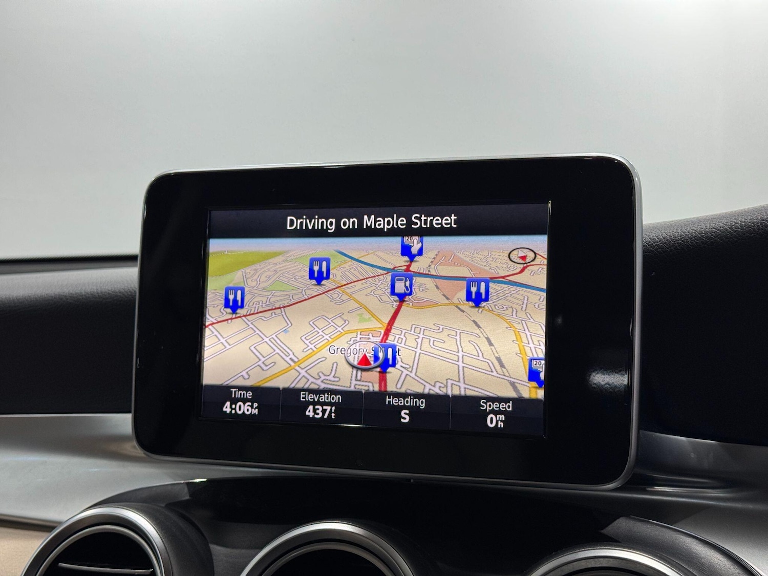 Used Mercedes-Benz GLC 2016 for sale - 77216126: Photo 37