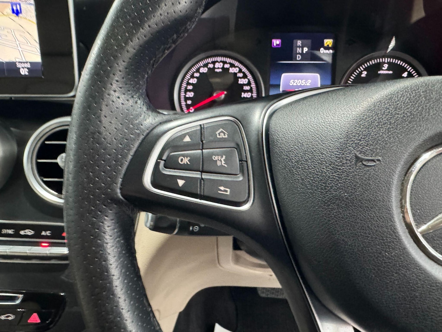 Used Mercedes-Benz GLC 2016 for sale - 77216126: Photo 43