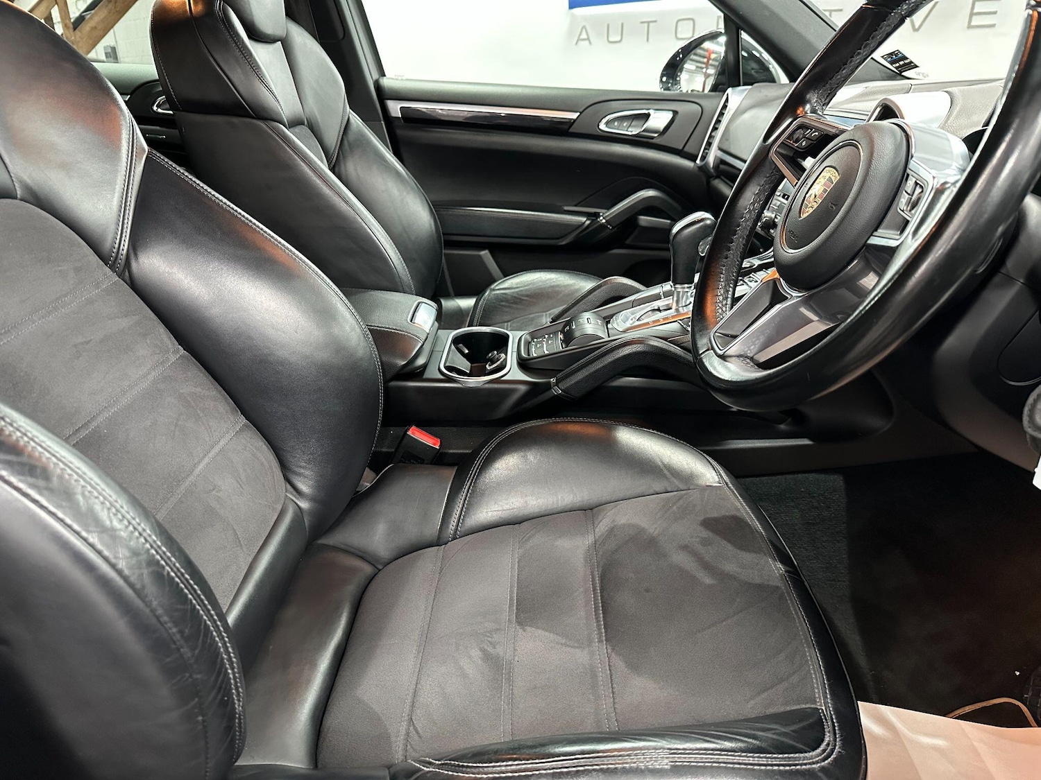 Used Porsche Cayenne 2017 for sale - 76850246: Photo 26