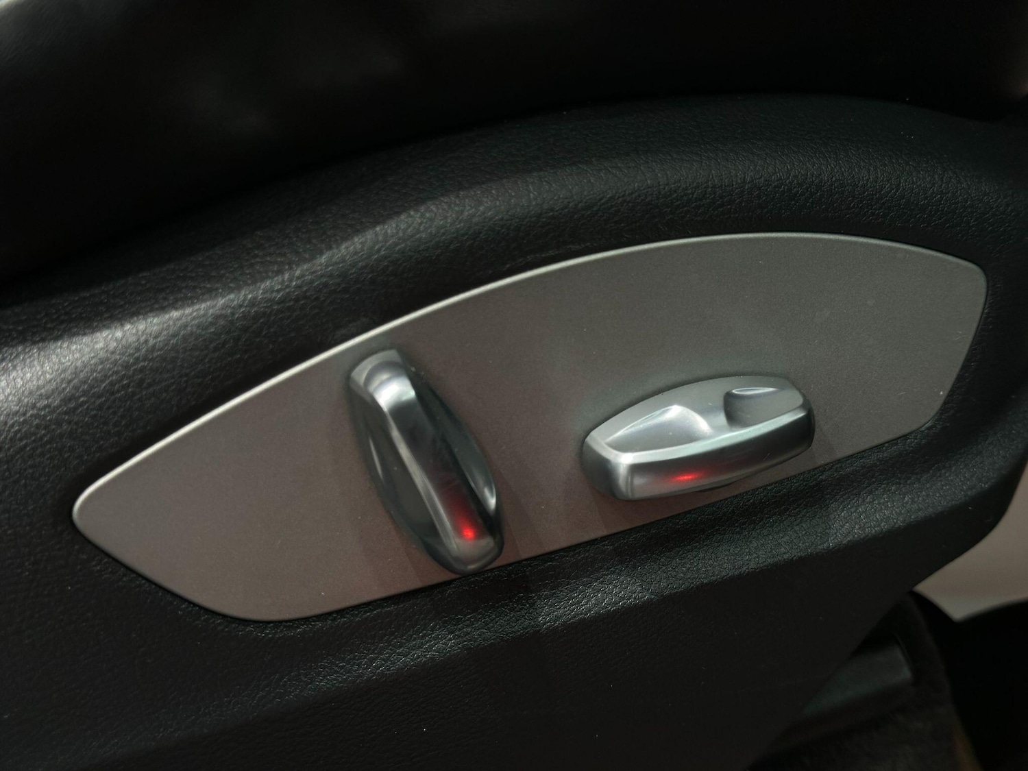 Used Porsche Cayenne 2017 for sale - 76850246: Photo 27