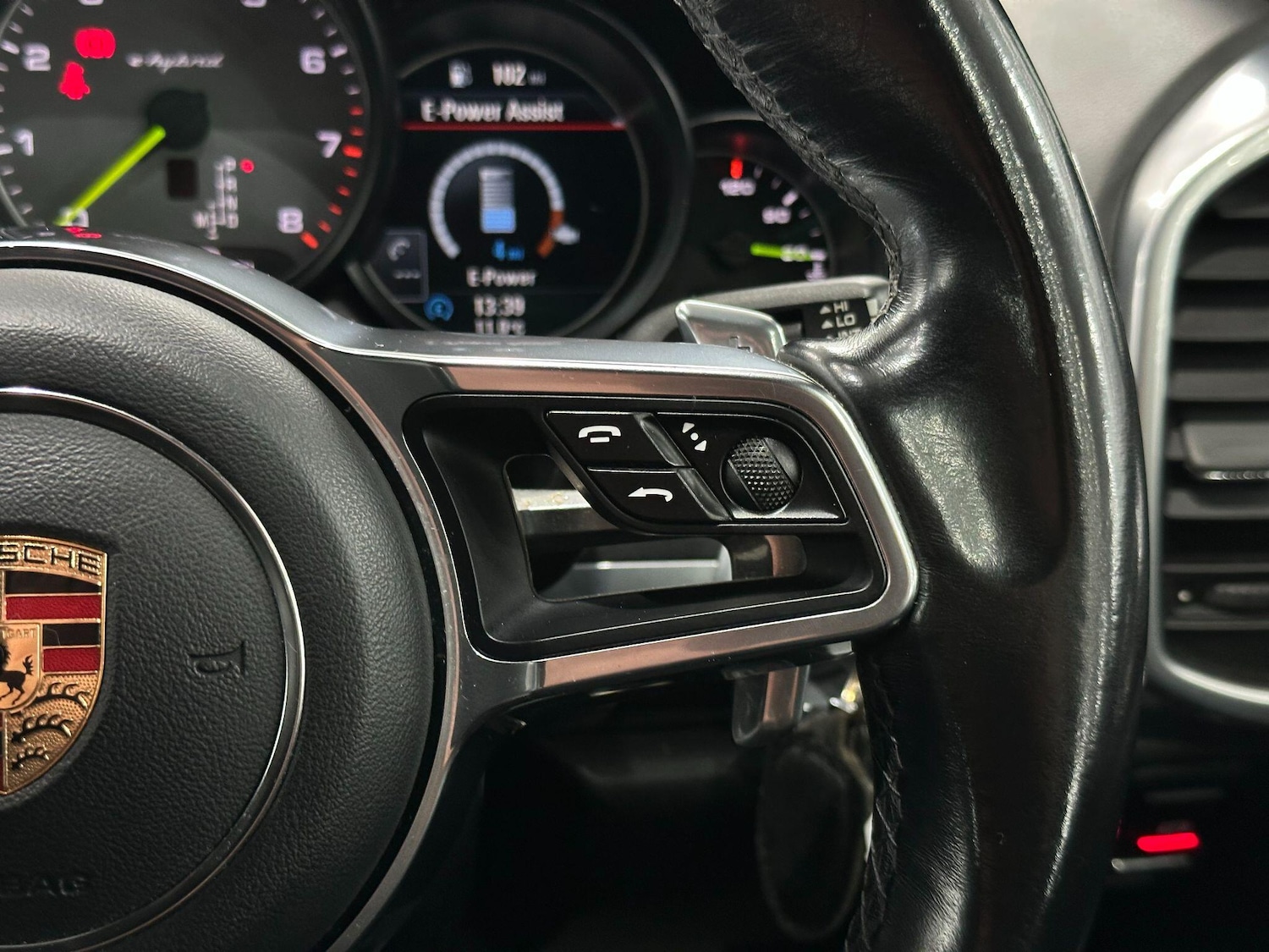 Used Porsche Cayenne 2017 for sale - 76850246: Photo 49