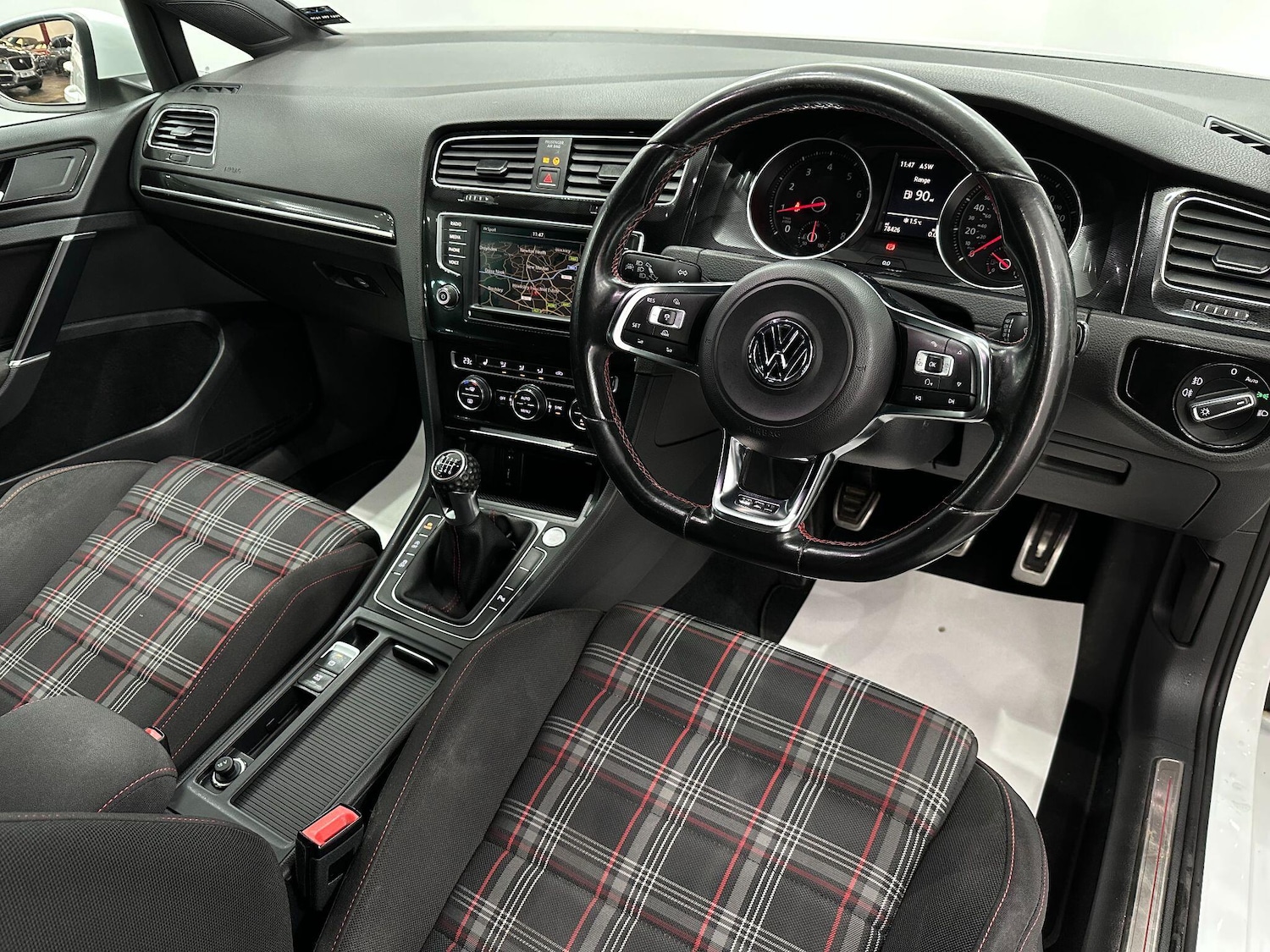 Used Volkswagen Golf 2015 for sale - 76752880: Photo 26