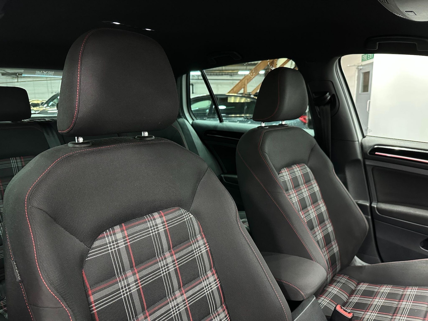 Used Volkswagen Golf 2015 for sale - 76752880: Photo 28