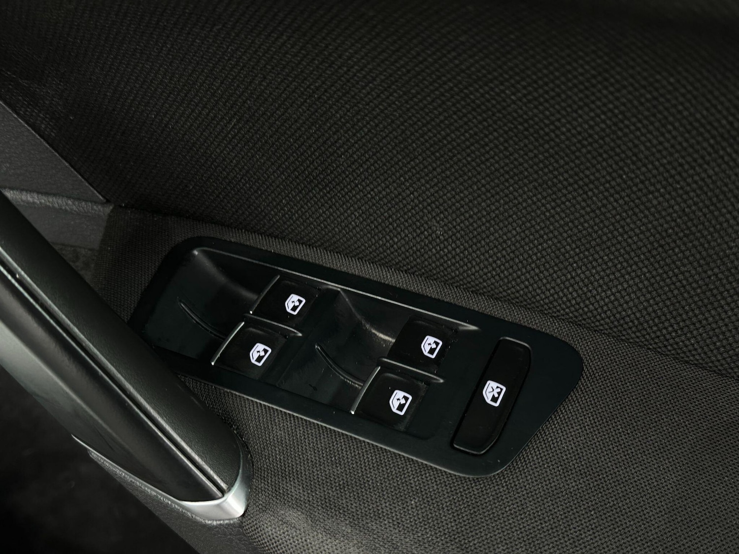 Used Volkswagen Golf 2015 for sale - 76752880: Photo 30