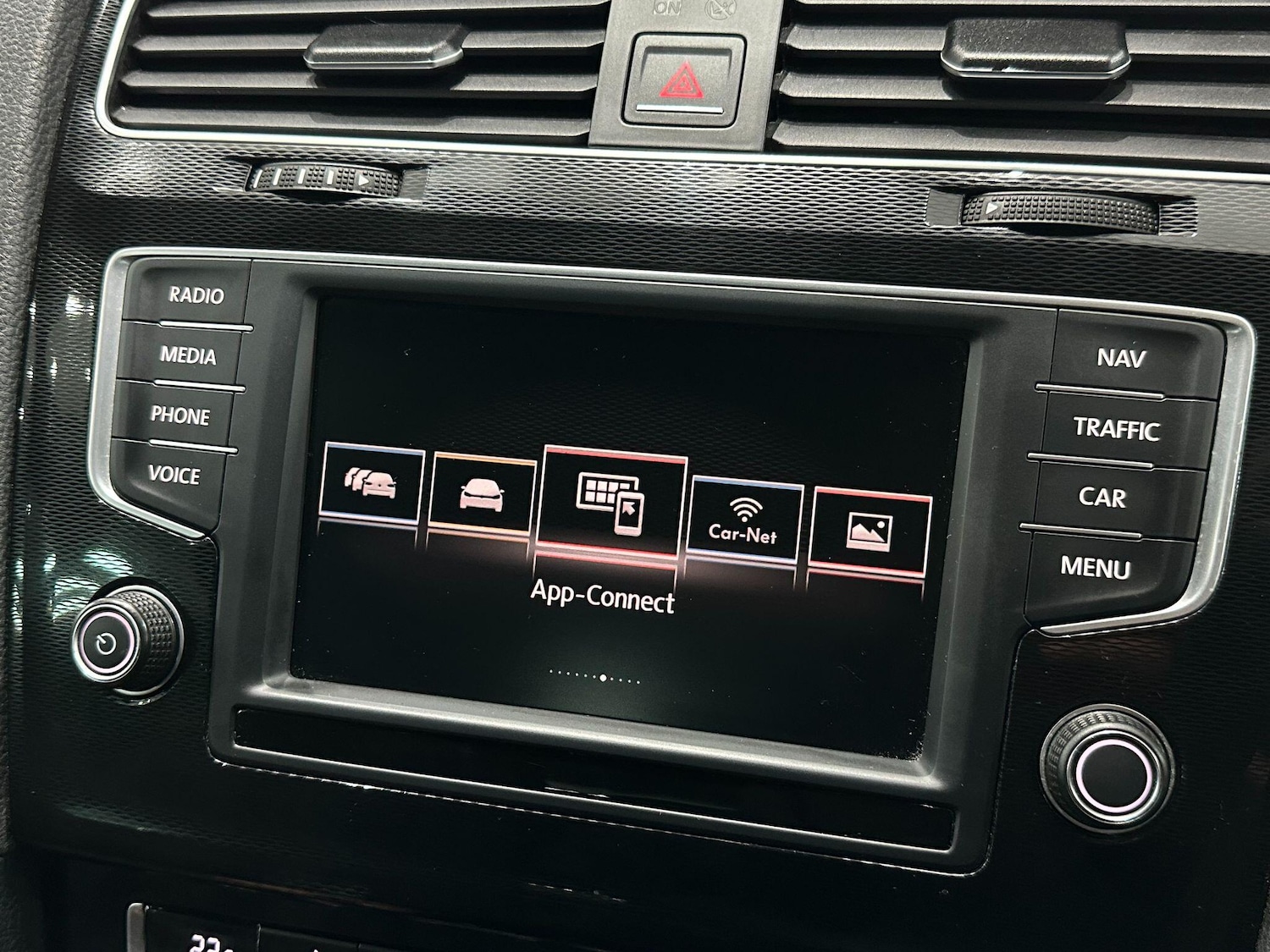 Used Volkswagen Golf 2015 for sale - 76752880: Photo 35