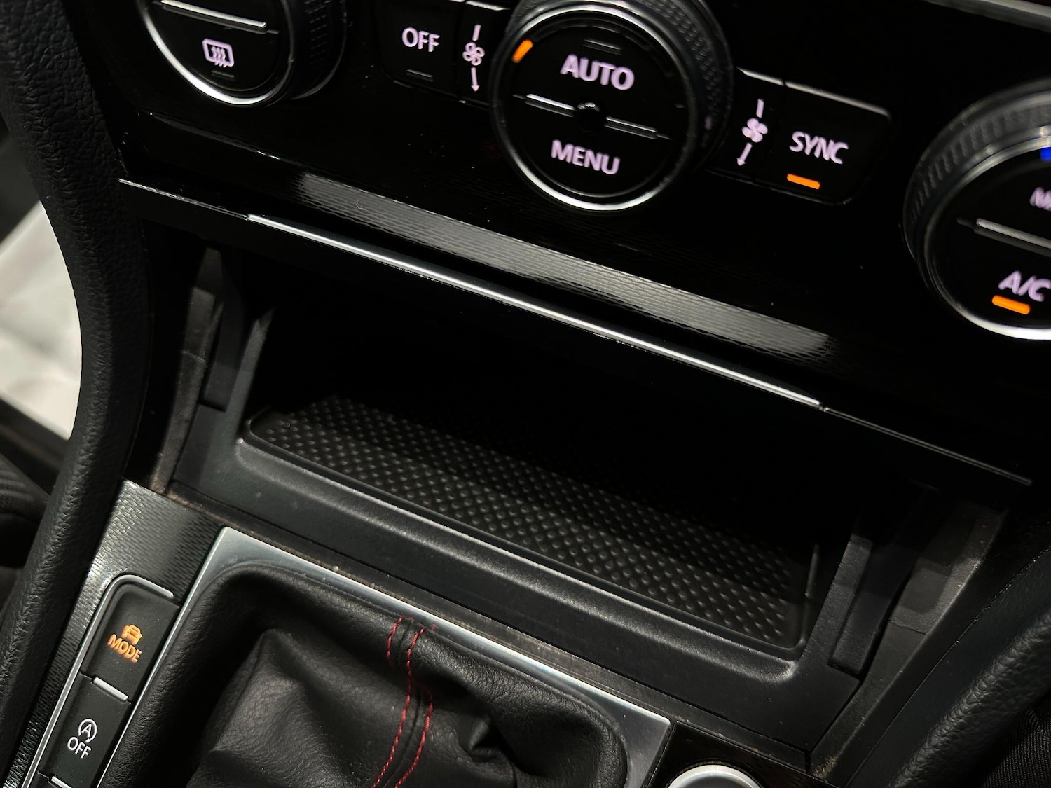 Used Volkswagen Golf 2015 for sale - 76752880: Photo 41