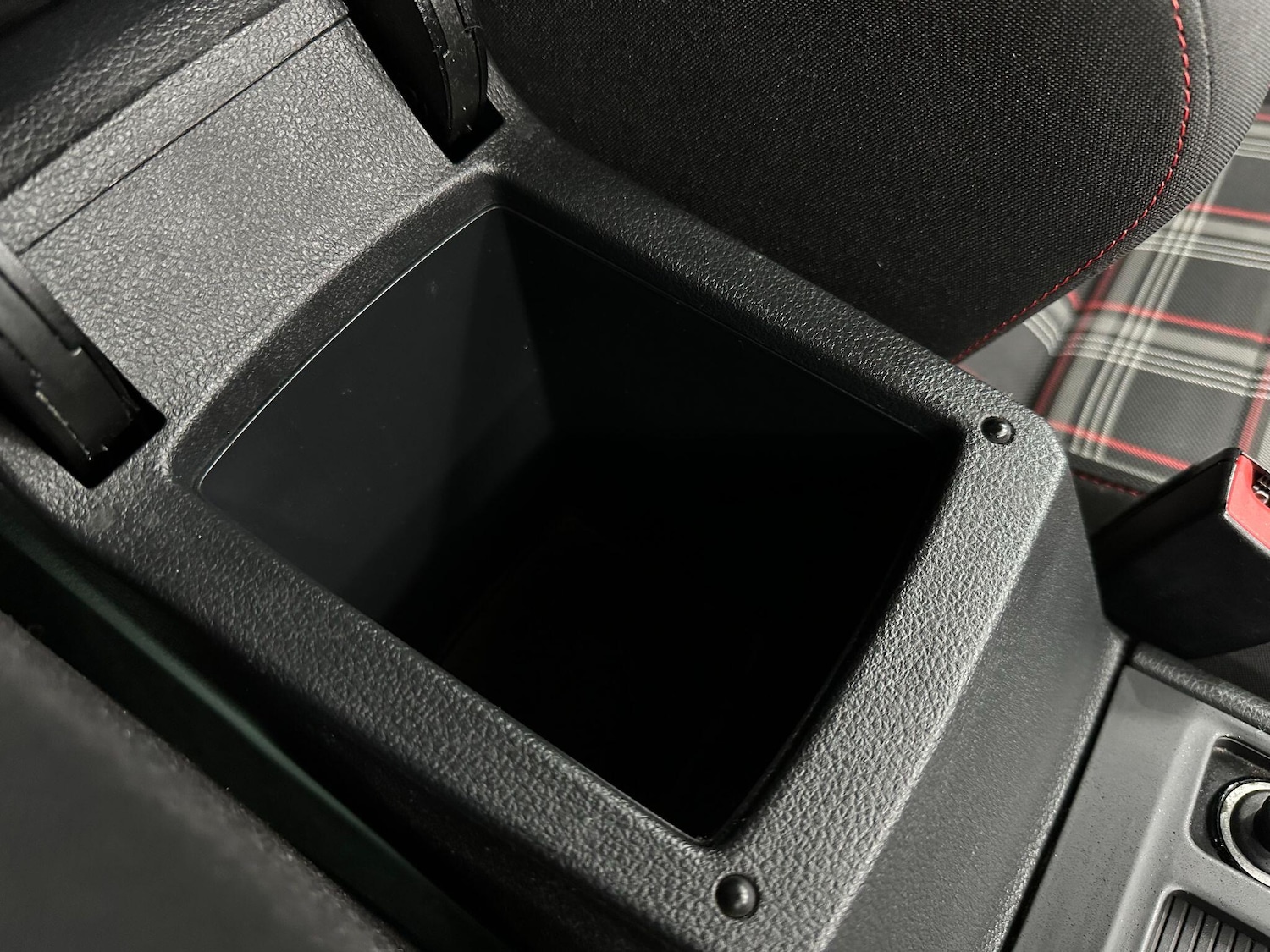 Used Volkswagen Golf 2015 for sale - 76752880: Photo 47