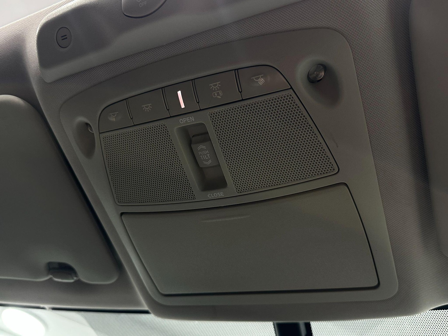 Used Nissan X-Trail 2017 for sale - 76743055: Photo 32