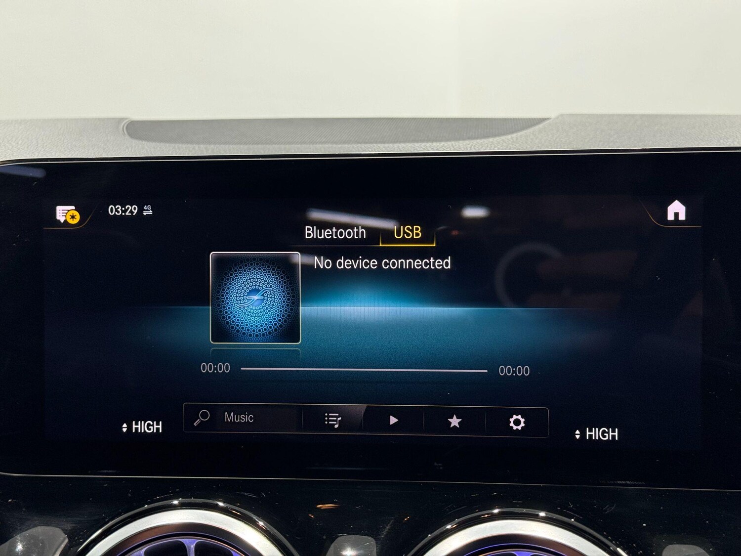 Used Mercedes-Benz GLA 2023 for sale - 77882887: Photo 33