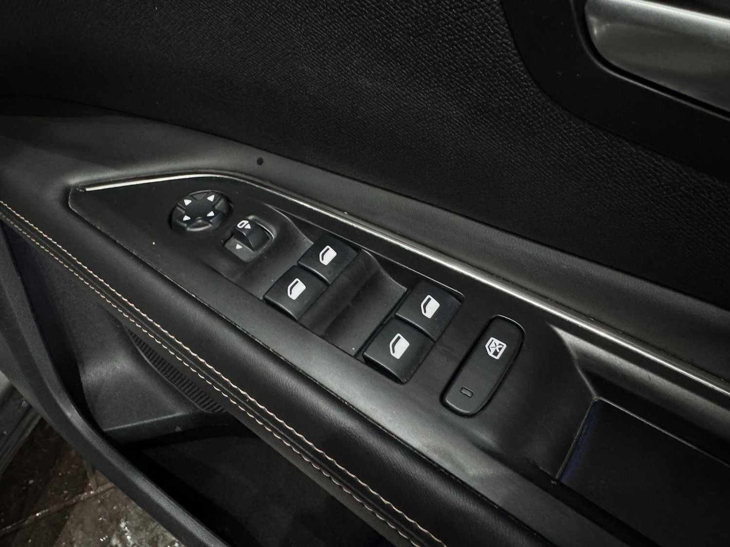 Used Peugeot 3008 2018 for sale - 77254862: Photo 26