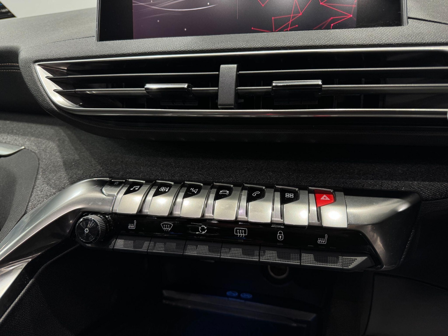 Used Peugeot 3008 2018 for sale - 77254862: Photo 37