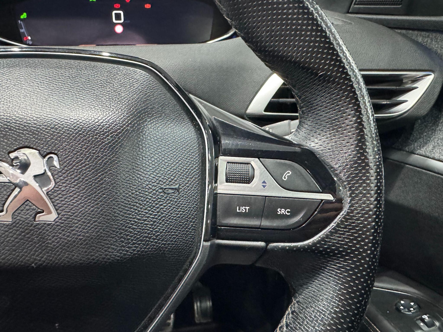 Used Peugeot 3008 2018 for sale - 77254862: Photo 41